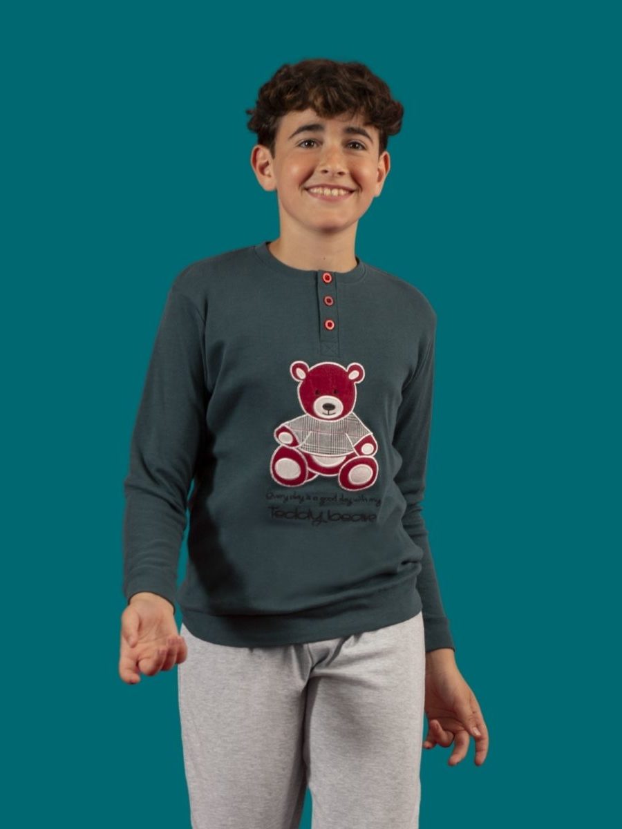 8 8